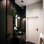 Hanza Black & White 17th Floor & Pool Parking By Stayly アパート シュチェチン
