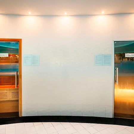 Hanza Black & White 17th Floor & Pool Free Parking By Stayly *