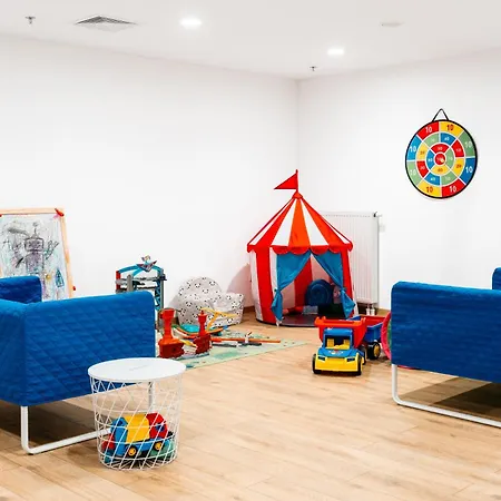 Hanza Black & White 17th Floor & Pool Free Parking By Stayly *