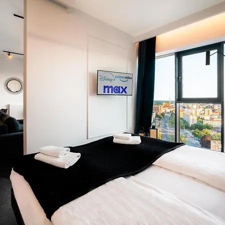 Hanza Black & White 17th Floor & Pool Parking By Stayly Apartmán