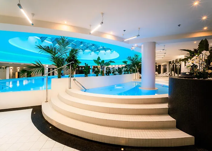 아파트 Hanza Black & White 17th Floor & Pool Parking By Stayly *