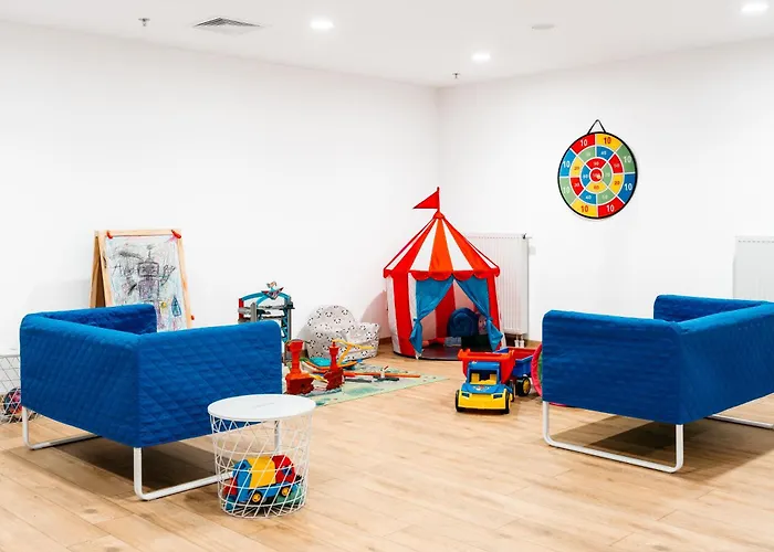 Hanza Black & White 17th Floor & Pool Parking By Stayly *