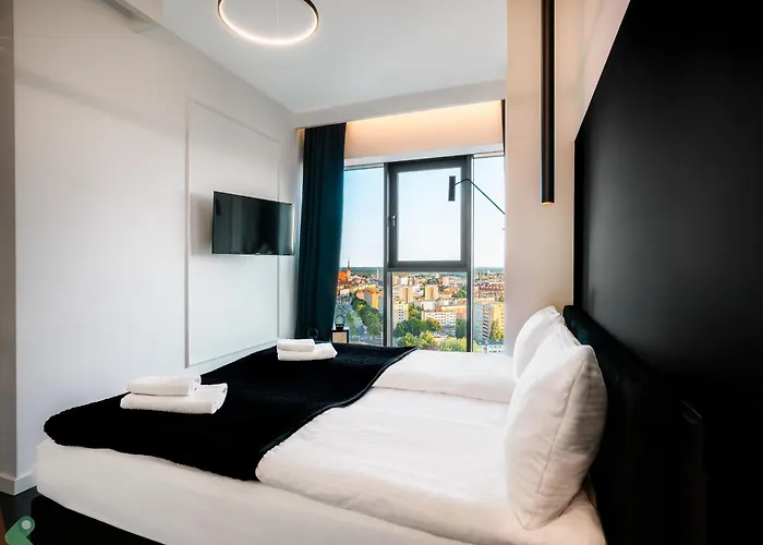 Apartment Hanza Black & White 17th Floor & Pool Parking By Stayly Szczecin