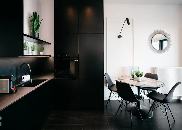 아파트 Hanza Black & White 17th Floor & Pool Parking By Stayly 슈체친