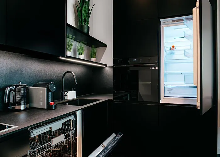 아파트 Hanza Black & White 17th Floor & Pool Parking By Stayly